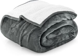 Read more about the article Utopia Bedding Sherpa Blanket Queen Size [Grey, 90×90 Inches] – 480GSM Thick Warm Plush Fleece Reversible Blanket for ONLY $23.99 (Was $36.99)